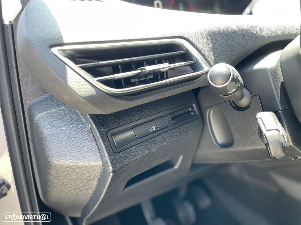 Peugeot 5008 PureTech 130 Stop & Start Allure Pack - 31