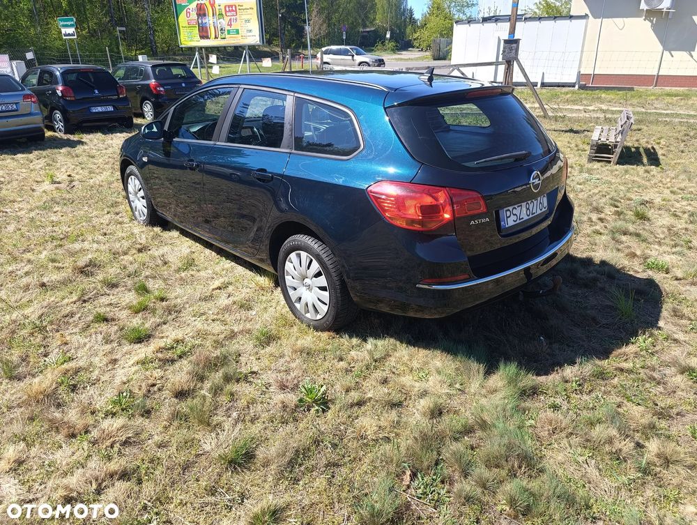 Opel Astra 1.6 D Start/Stop Dynamic - 28