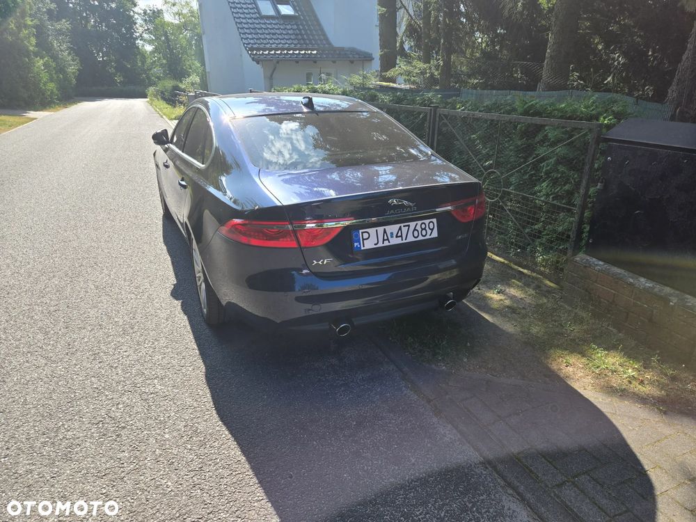 Jaguar XF 3.0 T Premium Luxury - 3