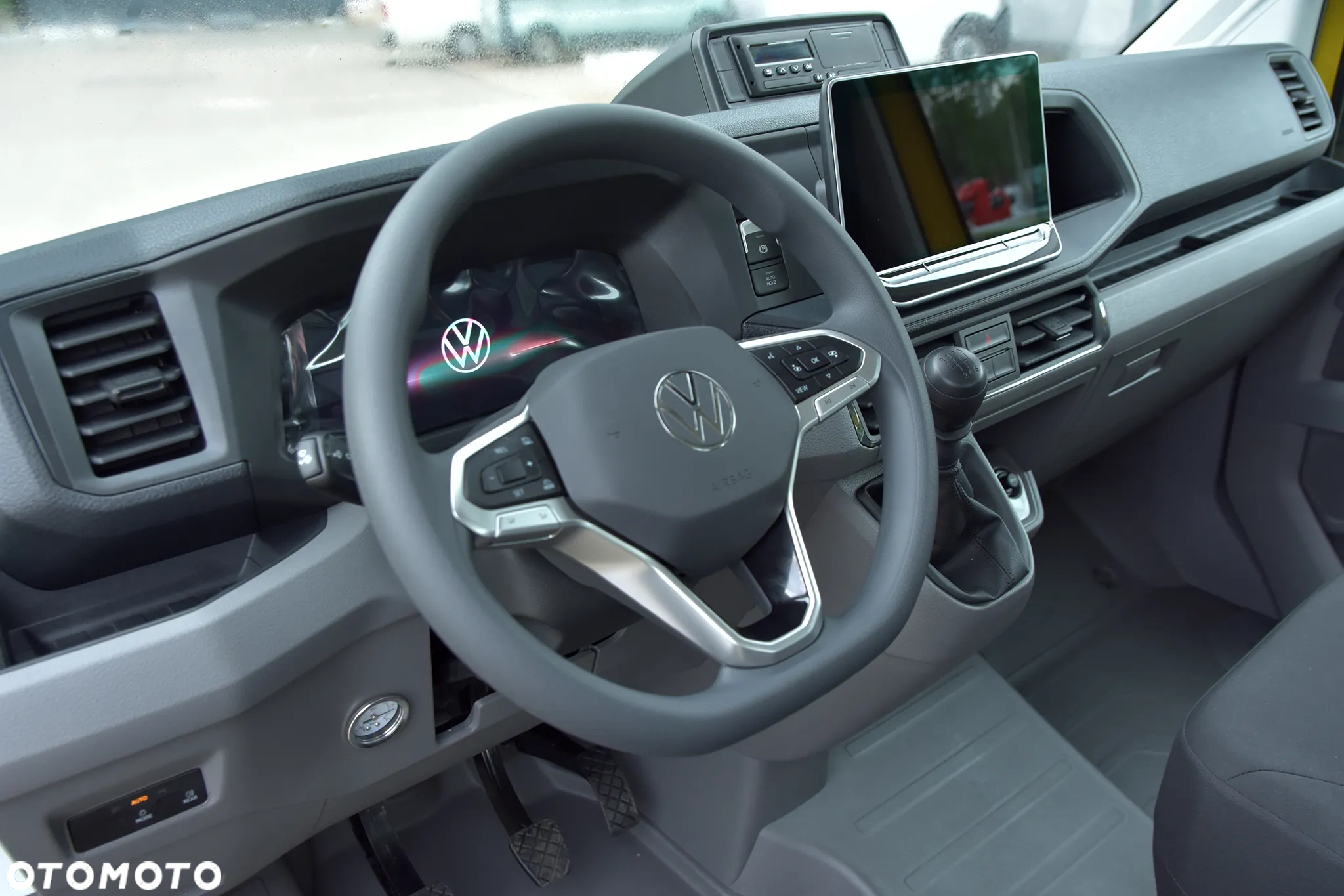 Volkswagen Crafter autolaweta PPP pomoc drogowa - 12