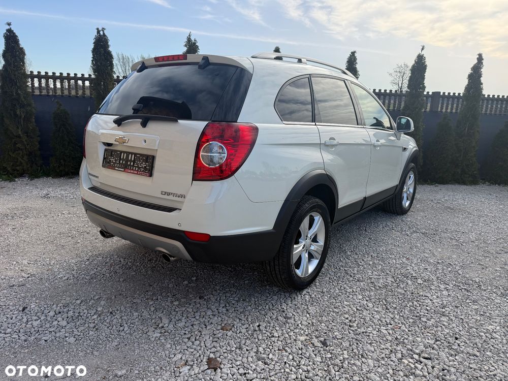 Chevrolet Captiva 2.2 TD AWD LTZ - 12