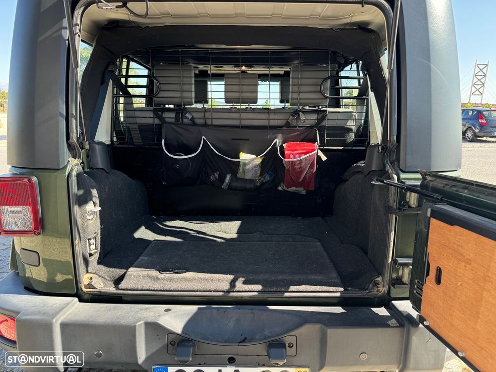 Jeep Wrangler Unlimited - 2