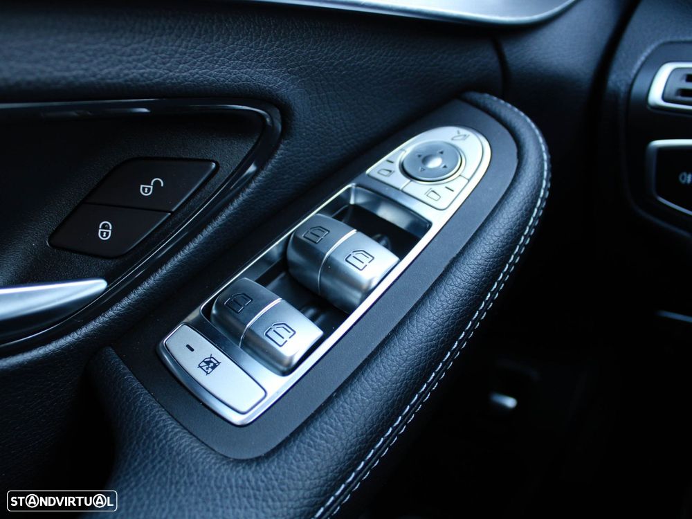 Mercedes-Benz C 220 d AMG Line - 33