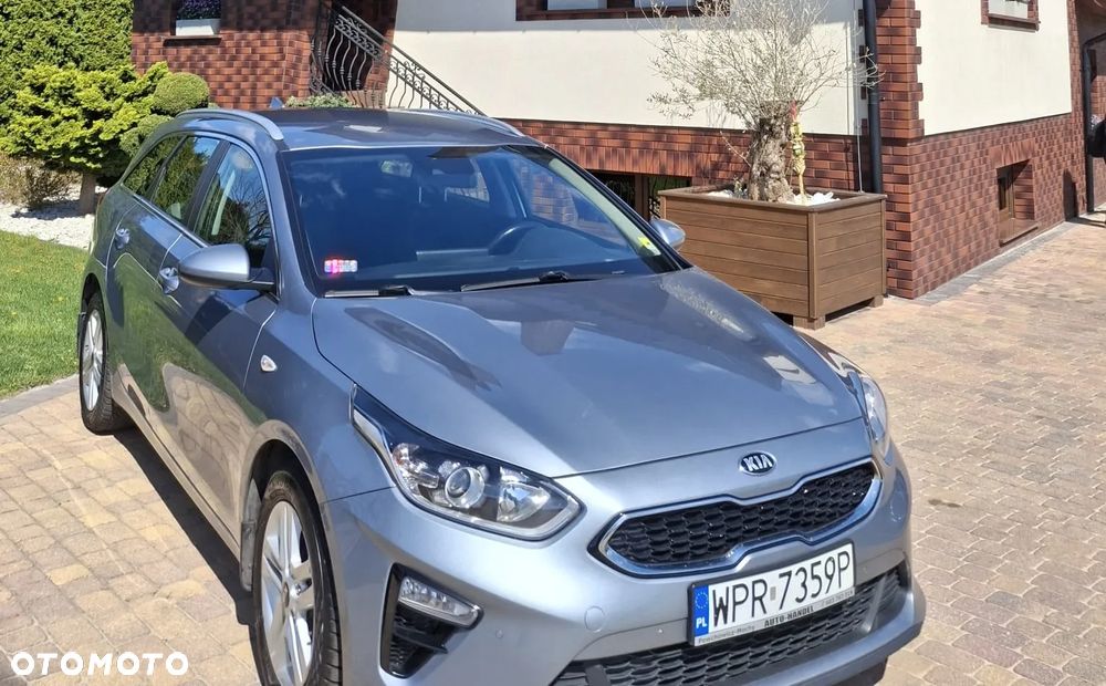 Kia Ceed 1.6 CRDi mHEV M - 1