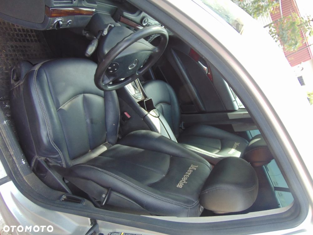 Kompletny srodek Mercedes w211 - 13