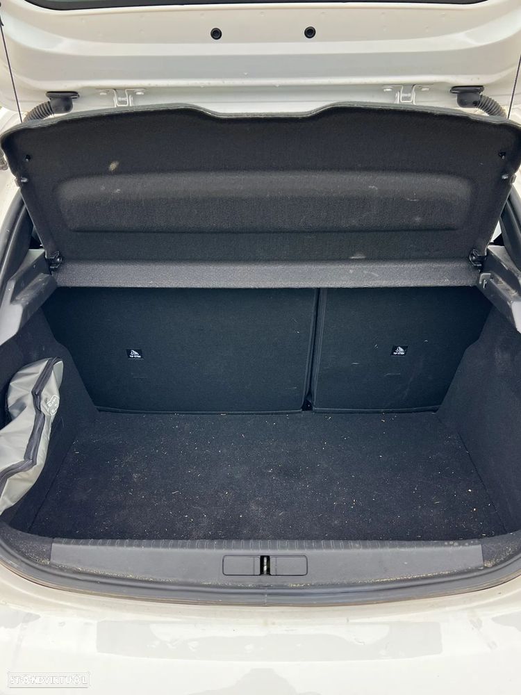 Peugeot 208 1.2 PureTech Allure EAT8 - 16