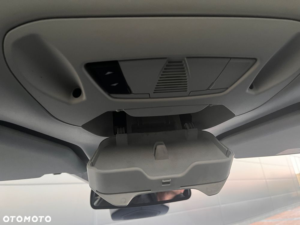 Ford Tourneo Connect Gr 1.5 EcoBlue Titanium - 23