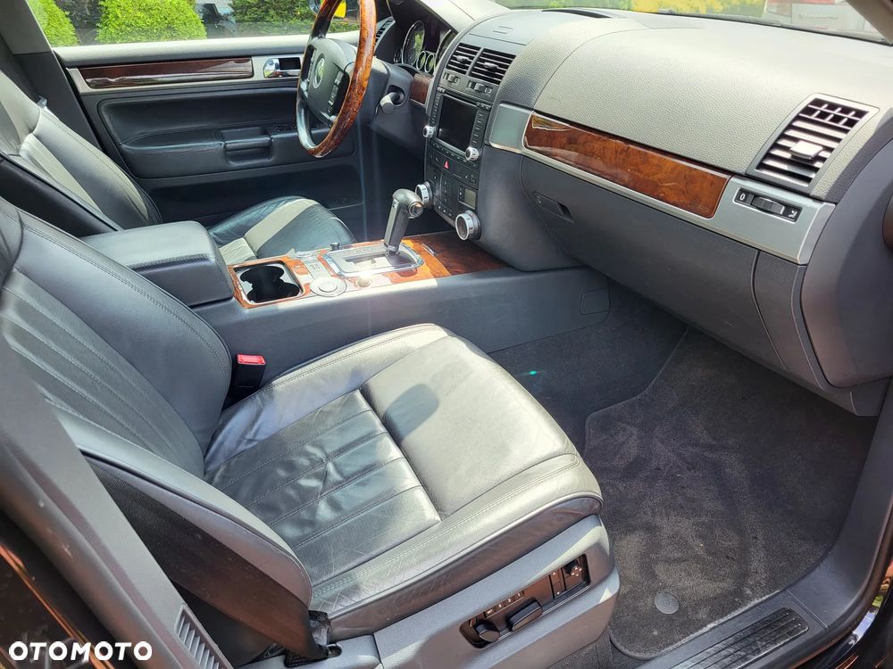 Volkswagen Touareg 4.2 V8 FSI Tiptr - 6