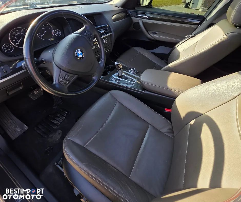 BMW X3 xDrive28i Advantage - 12
