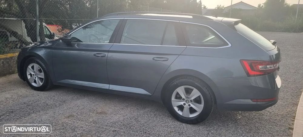 Skoda Superb Break 1.6 TDI Ambition DSG - 3