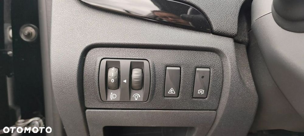 Renault Grand Scenic - 21