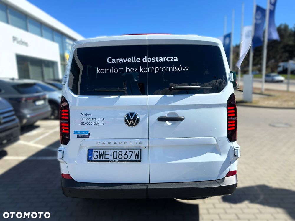 Volkswagen Caravelle - 8