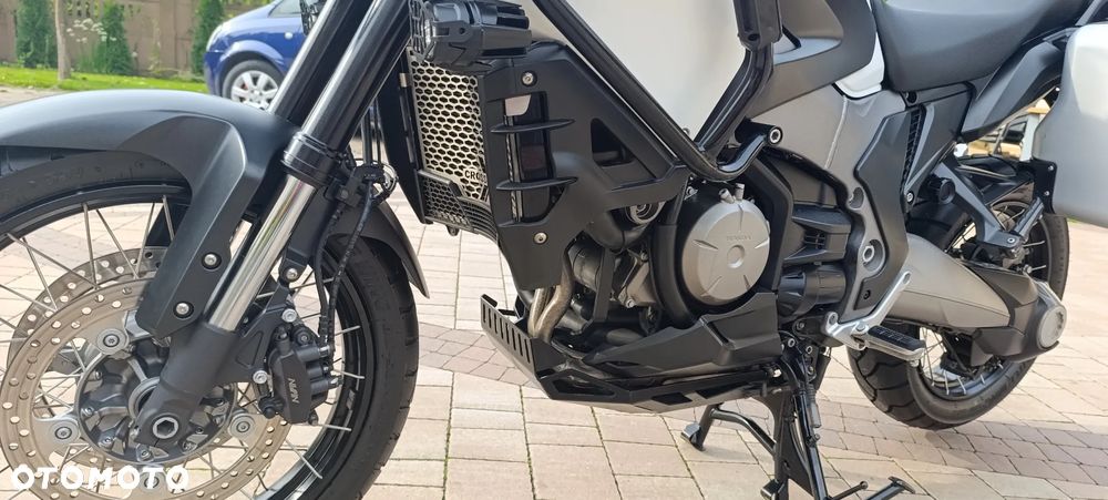 Honda VFR - 40