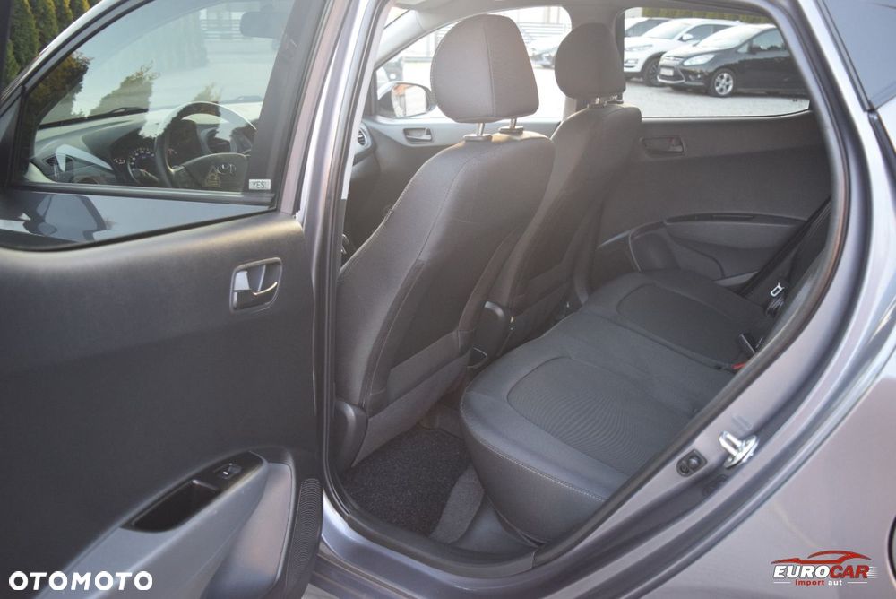 Hyundai i10 1.2 YES!+ - 17