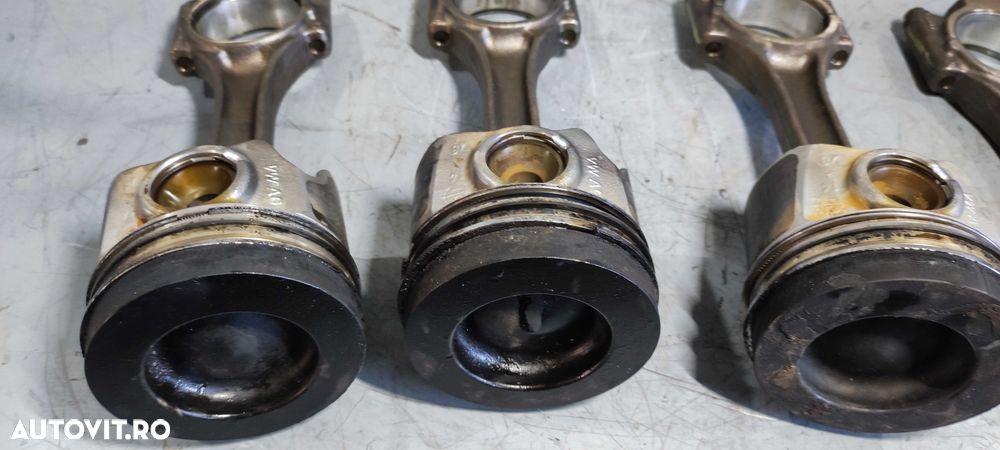 Piston volkswagen vw passat golf 1.6 tdi E6 cod motor CRK - 8