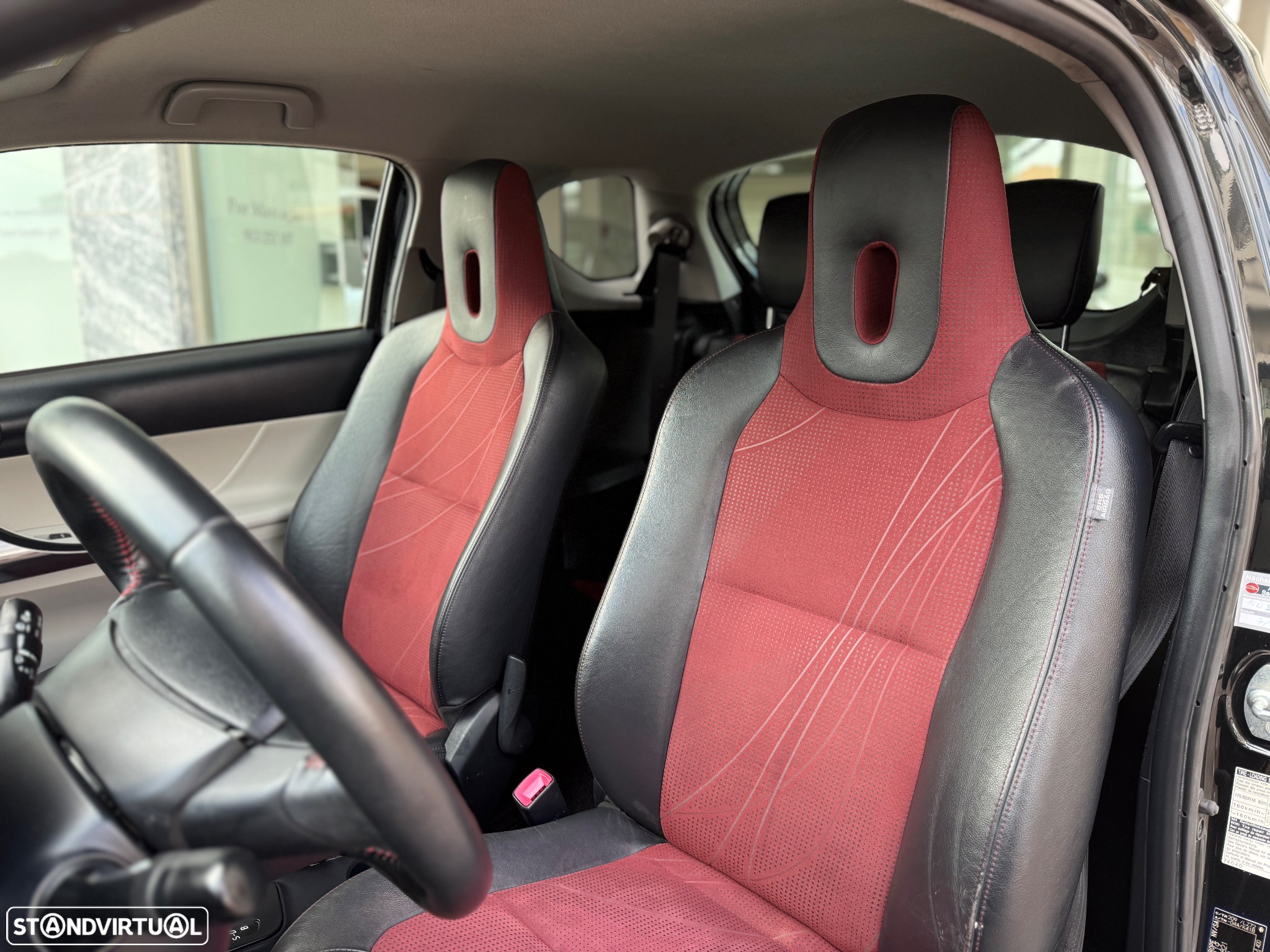 Toyota iQ 1.33 VVT-i 2 MultiDrive NAVI+Bluetooth - 7