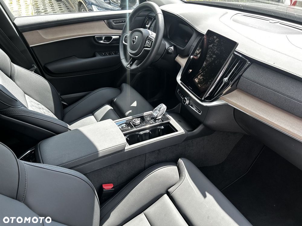 Volvo XC 90 - 12