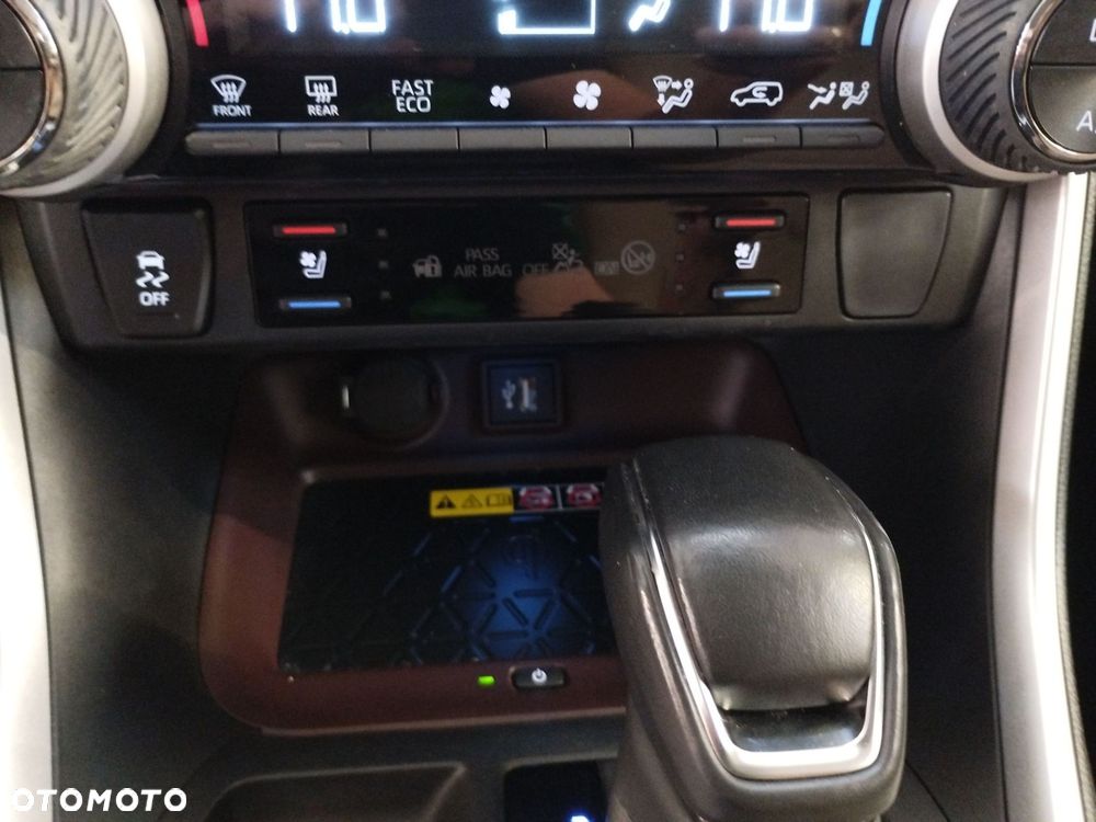 Toyota RAV4 - 25