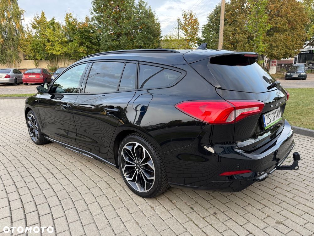 Ford Focus 1.0 EcoBoost Hybrid ST-LINE X - 27