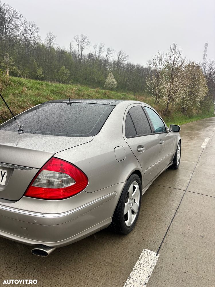 Mercedes-Benz E - 5