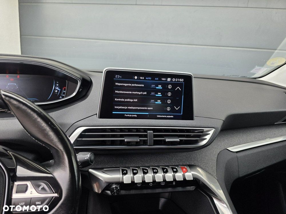 Peugeot 5008 - 26