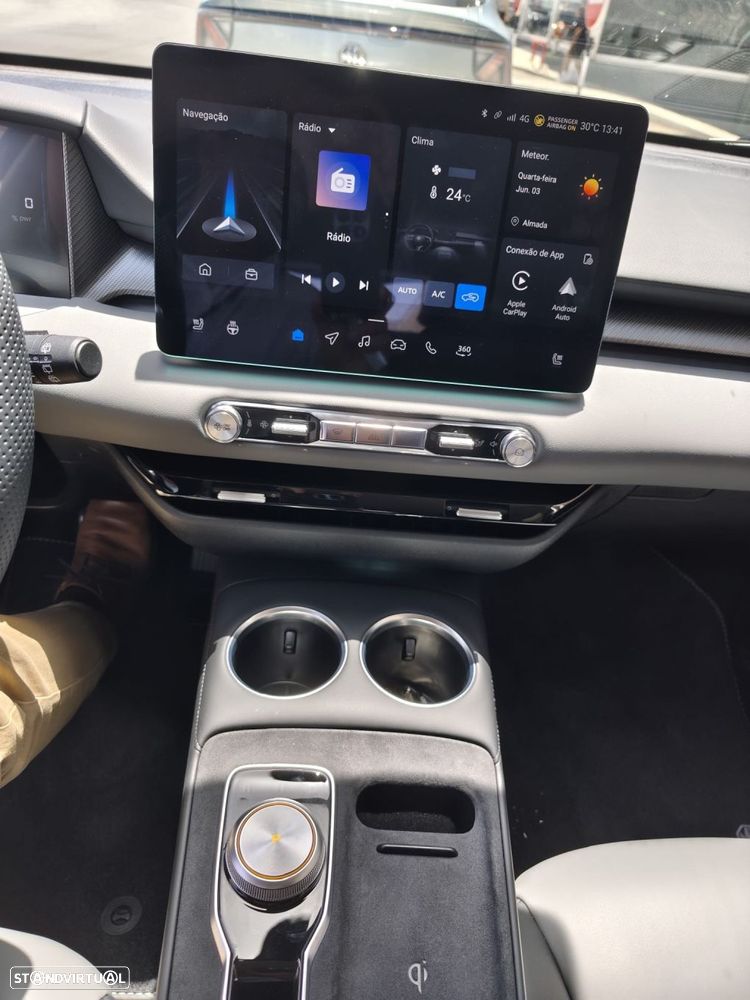 MG MG4 64 kWh Luxury - 6