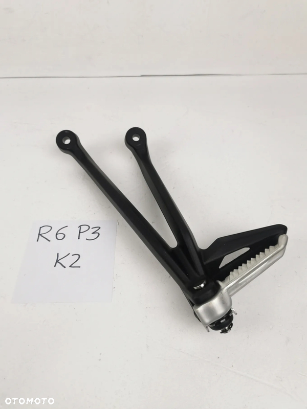 Triumph Street Triple 765RS set tył pasażera lewy 23-