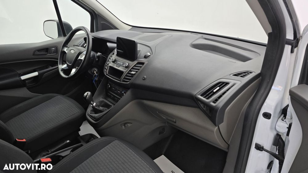 Ford Transit Connect - 20
