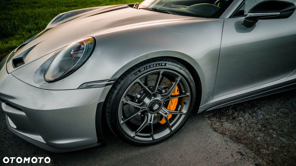 Porsche 911 GT3 Touring PDK - 10