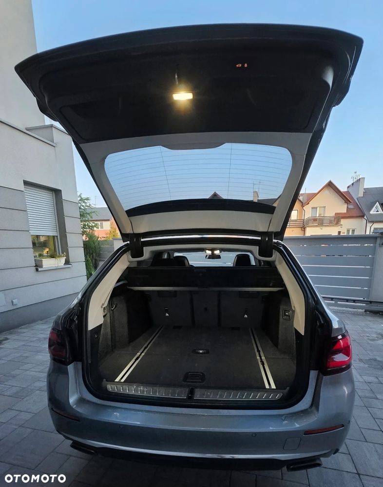 BMW Seria 5 530d xDrive mHEV Luxury Line - 23