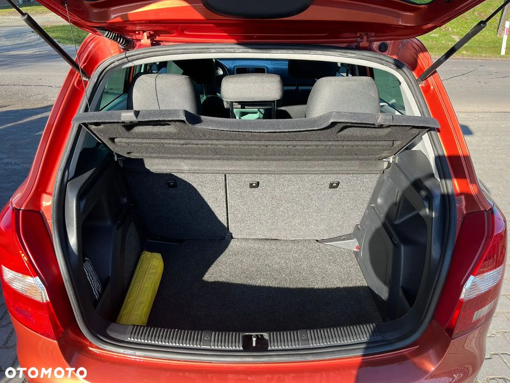 Skoda Fabia 1.4 16V Active Plus - 12