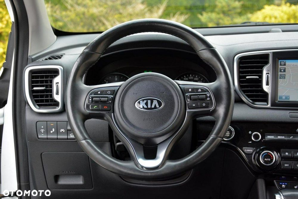 Kia Sportage 2,0 CRDI AWD Platinum - 24