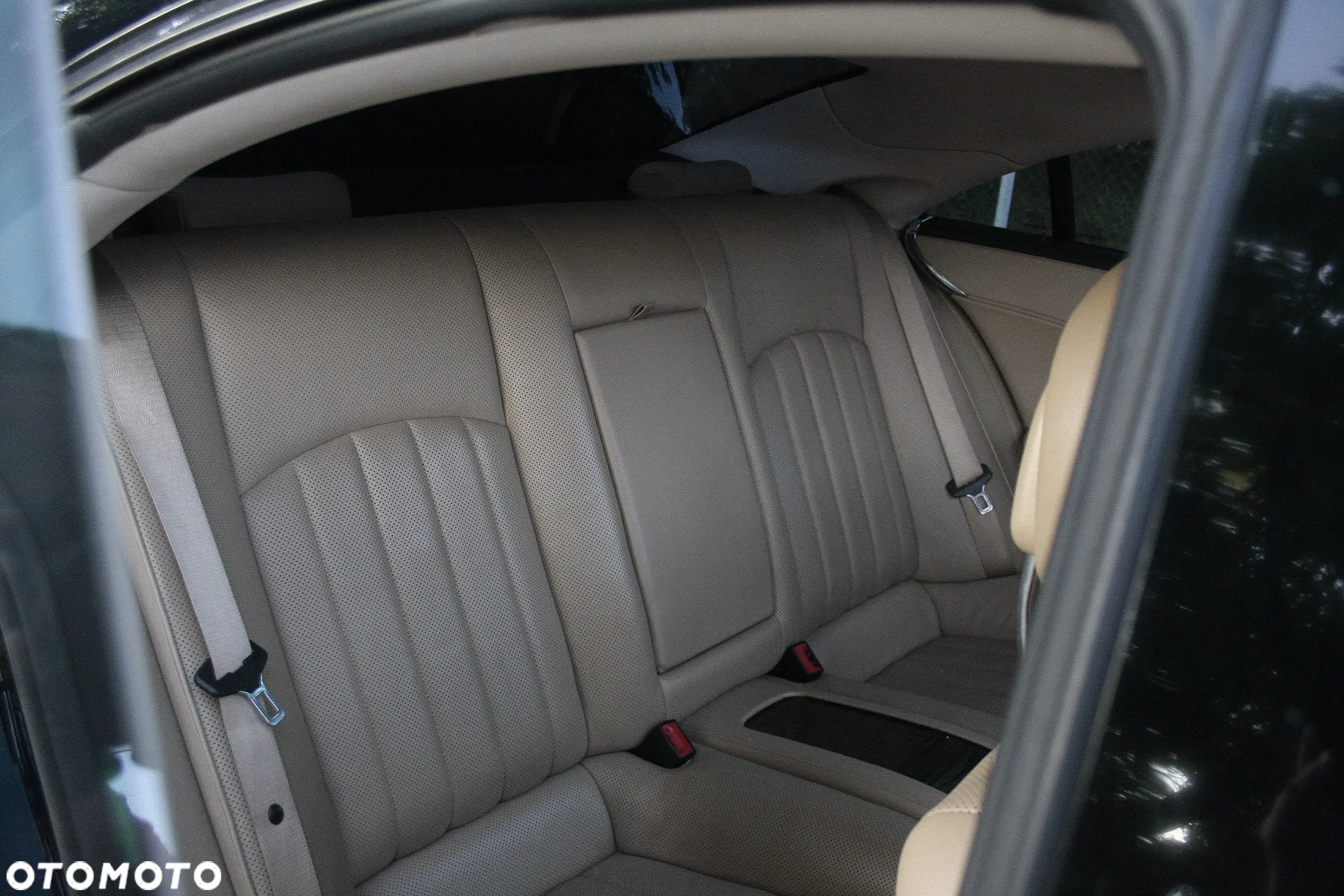 Mercedes-Benz CLS 500 - 19
