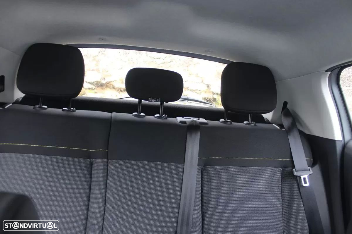 Citroën C3 1.2 PureTech Shine EAT6 - 20
