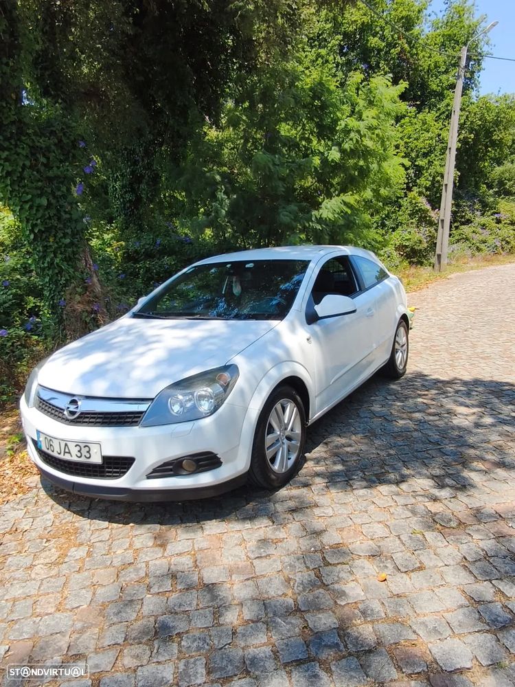 Opel Astra GTC 1.3 CDTI - 1