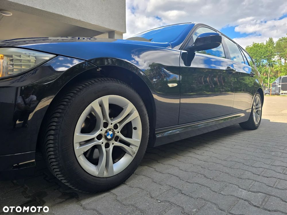 BMW Seria 3 320i - 19