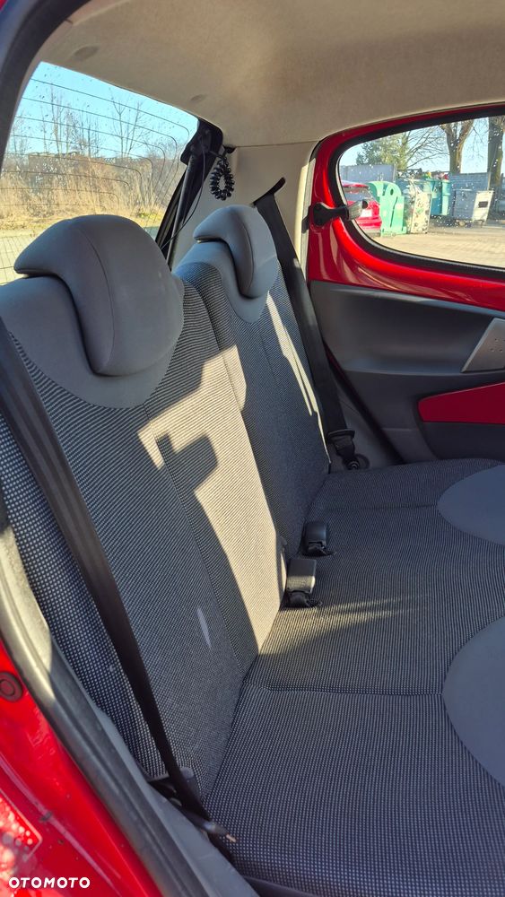 Peugeot 107 1.0 Trendy - 8