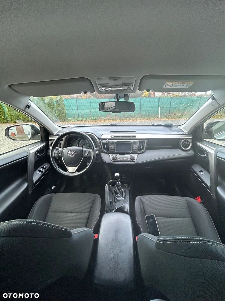 Toyota RAV4 2.0 D-4D Premium 4x2 - 10