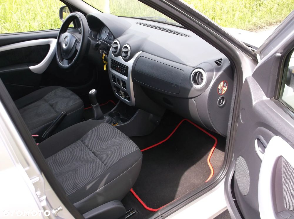 Dacia Logan MCV 1.6 Laureate - 10