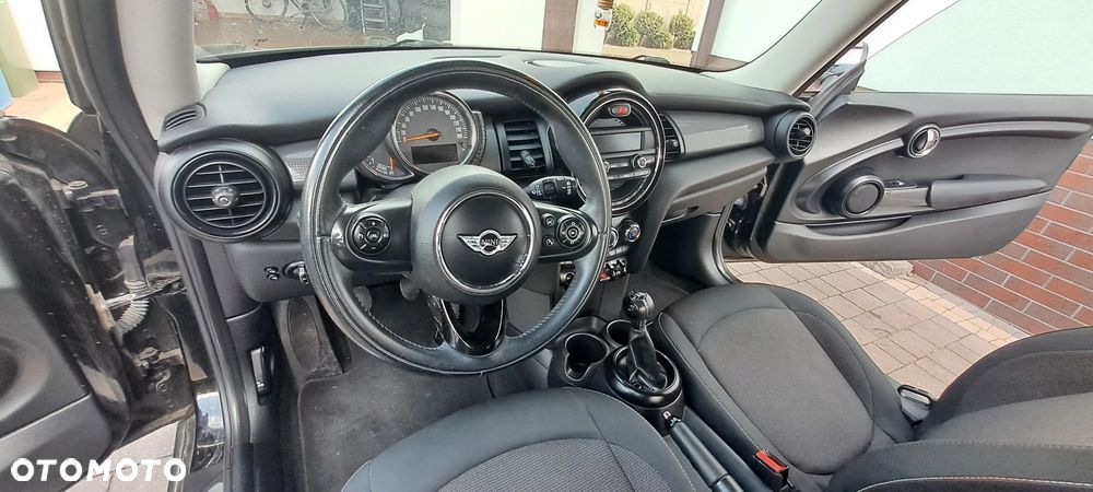 MINI Cooper Standard - 9