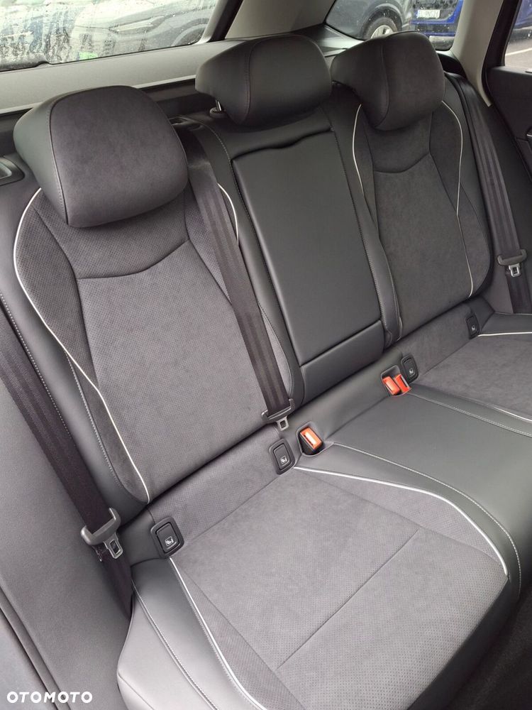 Volkswagen Passat - 18