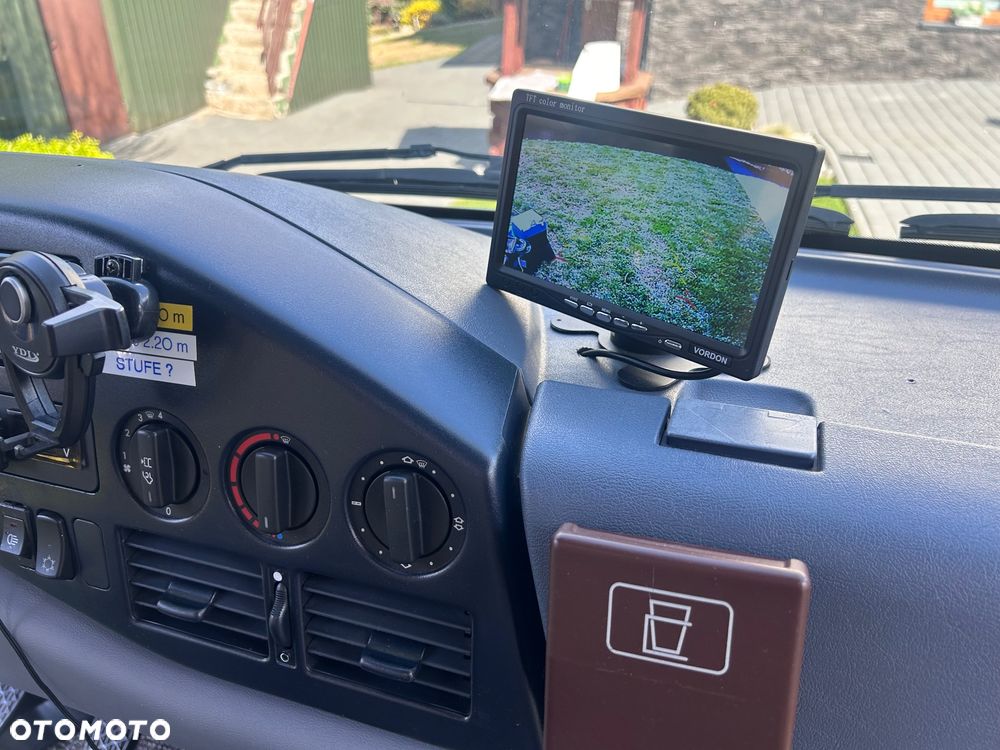 Mercedes-Benz Sprinter - 26