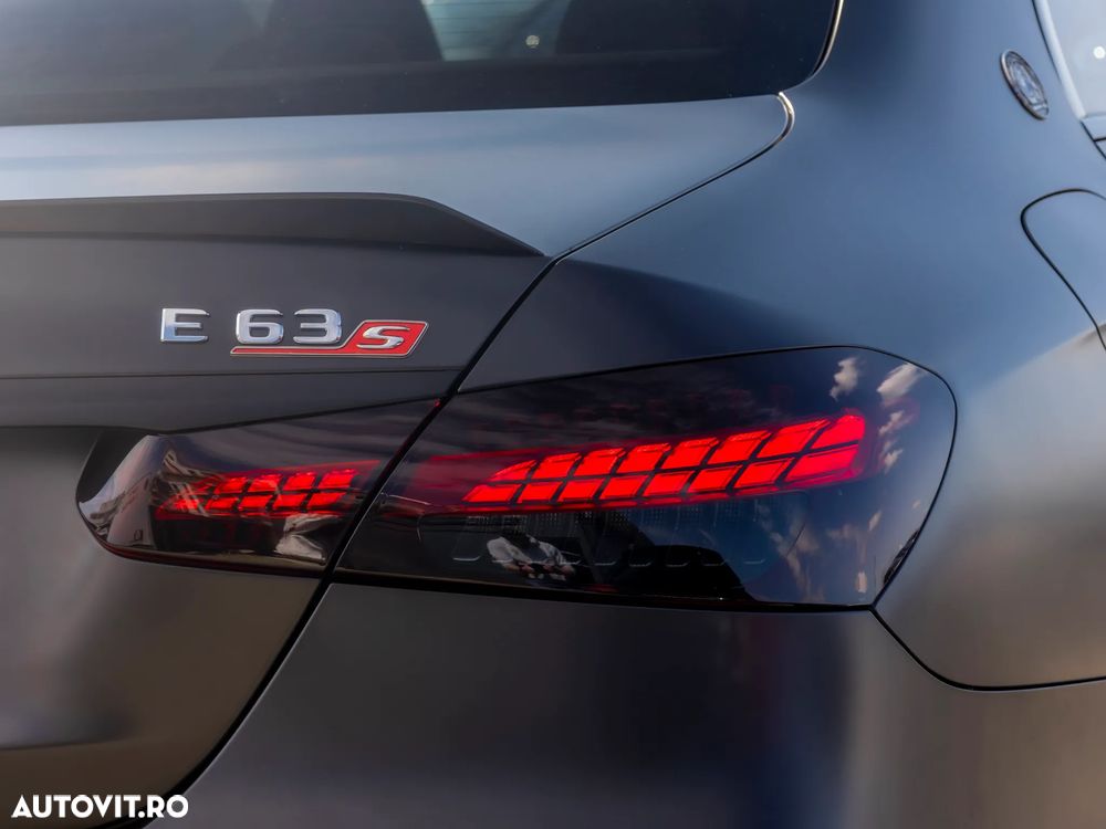 Mercedes-Benz E AMG 63 S 4Matic+ AMG Speedshift MCT-9G Final Edition - 16
