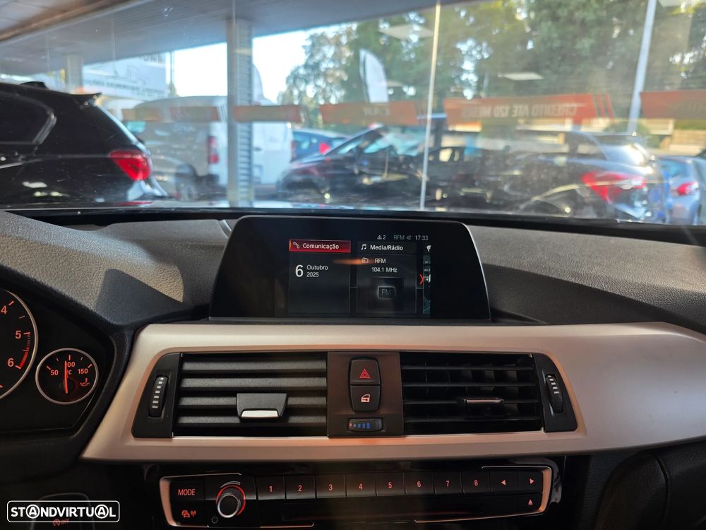 BMW 320 d Touring Aut. Sport Line - 20