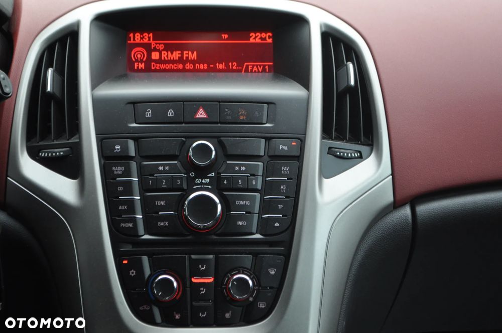 Opel Astra 1.6 Cosmo - 22