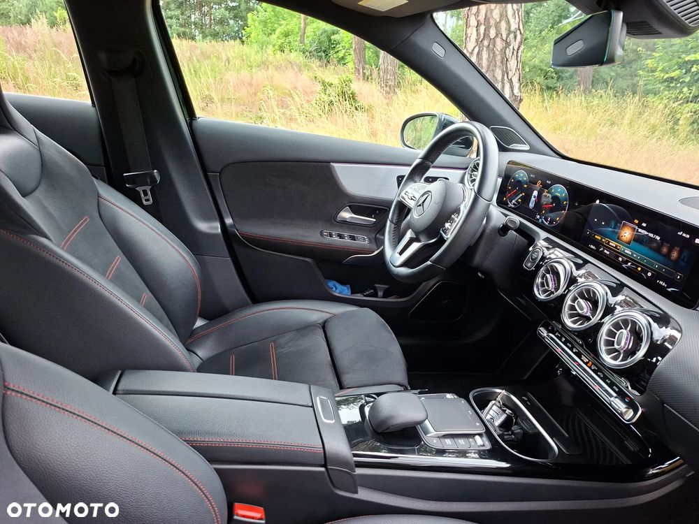 Mercedes-Benz Klasa A 250 4Matic 7G-DCT AMG Line - 13