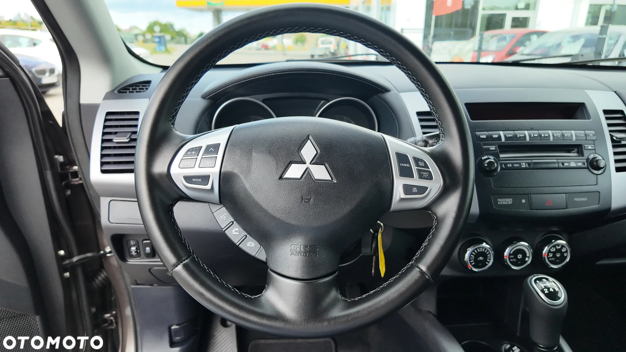 Mitsubishi Outlander 2.0 2WD - 25