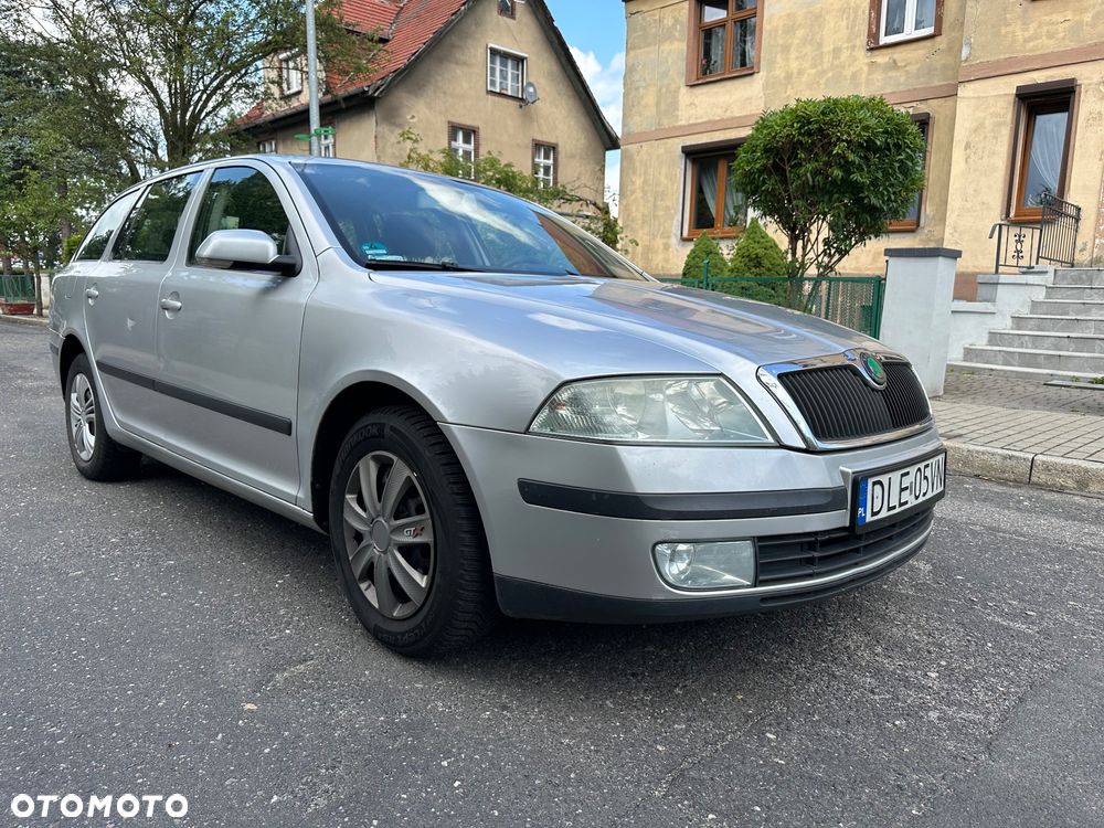Skoda Octavia 1.9 TDI DPF Ambiente - 2