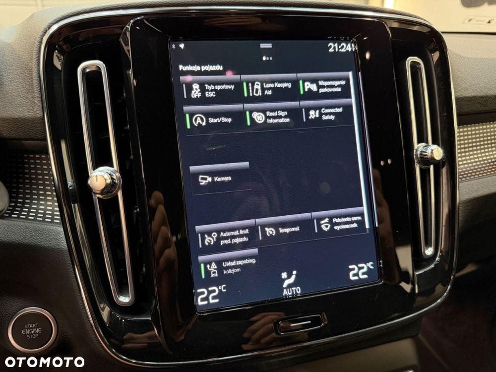 Volvo XC 40 - 30