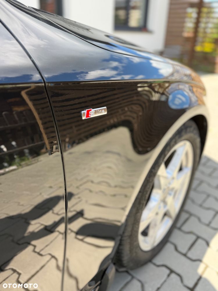 Audi A4 Avant 2.0 TDI DPF S line Sportpaket - 8